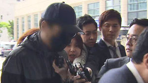 '모델 성추행 혐의' 촬영 모집책·스튜디오 실장 소환