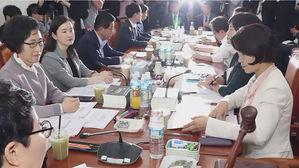국회, 최저임금 산입 확대 놓고 진통…민주노총 "노사정 대화 불참"