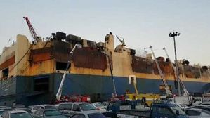 인천항 화물선 연기 거의 잦아들어&hellip;"오늘 완전 진화 예상"