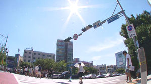 기상청 "올여름 더위, 6월&middot;8월 기승&hellip;태풍 2개 영향"