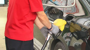 주유소 휘발유 7주 연속 상승&hellip;서울은 평균 1천700원 육박