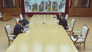 靑 "'서훈-김영철 라인' 통해 조율…미국과도 정보 공유"