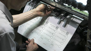 영암서 국회의원 재보궐선거용 투표용지 7장 발견