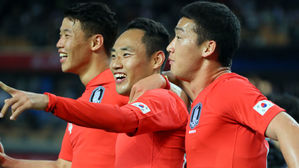 문선민, A매치 '최고령 데뷔전 데뷔골'&hellip;25세 353일