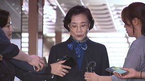 이명희, '공사장 폭행'은 인정…경찰, 재소환 검토