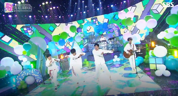 TheEastLight.