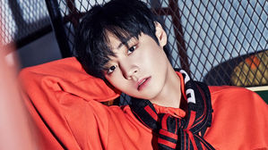 [SBS Star] Park Ji Hoon Says He Is Working Out to Show His Abs to Fans