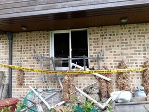 여수 주택서 LPG 가스 폭발…모녀 등 2명 부상