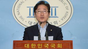 민주당 "한국당 이실직고 해라"… '과거 여론조작 의혹' 검찰 고발