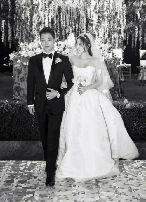 TAEYANG, Min Hyorin