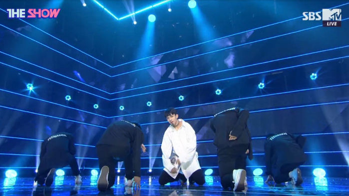 VIDEO: Samuel's Back with 'TEENAGER'!