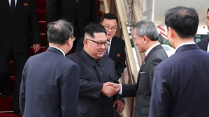김정은 국무위원장, 싱가포르 도착…리셴룽 총리와 곧 회담