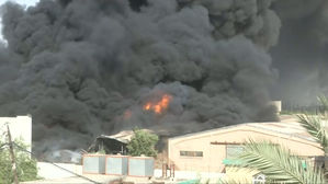 [영상] 투표함 덮친 거대한 화염&hellip;이라크 총선 투표함 보관 창고에 화재