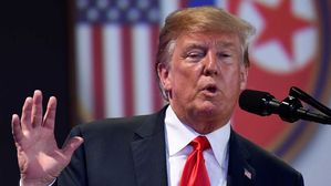 트럼프"한미연합훈련 중단할 것…도발적이고 비싸"