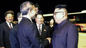 '싱가포르 출발' 中 고위급 전용기 2대, 모두 베이징에 귀환