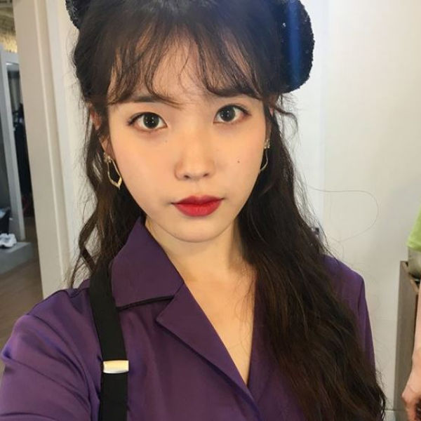 IU