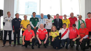 '유엔주재 대사들의 월드컵'&hellip;자국대표팀 유니폼입고 기념촬영