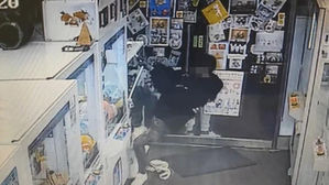 후배 시켜 인형뽑기방 절도…10대 청소년 경찰에 붙잡혀