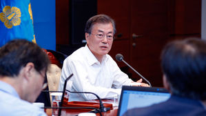 문 대통령, 집권 2기 군기 잡기…"민정이 악역"