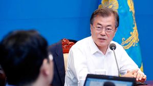 문 대통령, 선거 압승 공신으로 '靑·내각' 언급…여당은 빠져