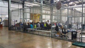 美 국방부 "군기지에 밀입국 아동 2만 명 수용"