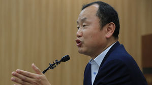 드루킹 특검, 5만 쪽 수사기록 분석…법무부에 검사 파견 독촉