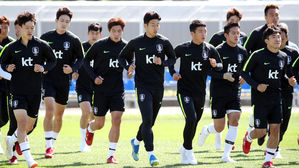 유럽 챔스리그 결승전 주심, 한국-멕시코전 맡는다