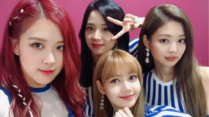 [SBS Star] Fans Find BLACKPINK's 'Forever Young' Being Played Three Years Ago
