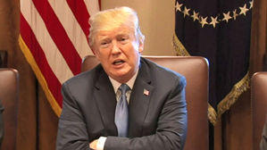 NYT "트럼프 생일축하 지지자 행사서 북한 국가 울려"