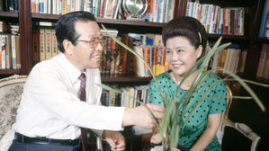 "마누라와 같이 누워야겠다" JP, 빈소도 묘지도 그 곁에