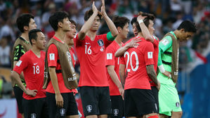 정교함 떨어진 역습&middot;부족한 체력&hellip;끝내 무너진 태극전사