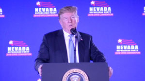 트럼프, 샌더스 대변인 쫓아낸 식당에 "청소나 해라"