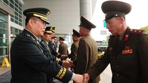 남북, 동&middot;서해 軍 통신선 복구 합의&hellip;함정간 핫라인 협의는 없어