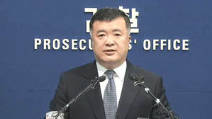 이인규 "원세훈이 노 전 대통령 시계 수수 흘리자고 제안"