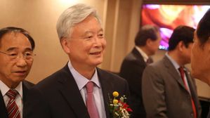 조윤제 "워싱턴에 회의론 있지만 역사적 모멘텀 살려야"