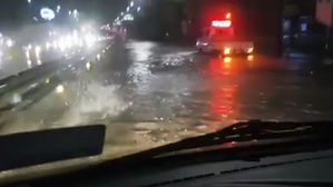 [제보영상] 도로에 넘실대는 물&hellip;태풍 영향으로 울산 도로 침수