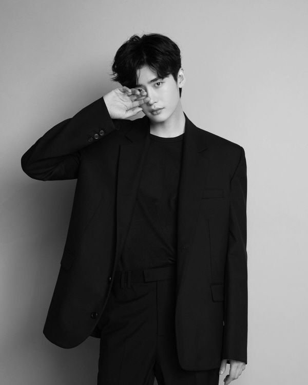 Lee Jong Suk