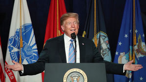 트럼프 "영웅들 피와 땀,희생으로 자유 얻어"…독립기념일 메시지