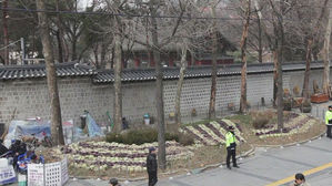 [고현준의 뉴스딱] 쌍용차 집회 차단용 '대한문 앞 화단' 없앤다