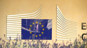 '미-중 무역전쟁' 유럽연합도 가세&hellip;"철강 세이프 가드 잠정 도입"