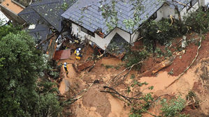 日 '기록적 폭우'로 31명 사망, 65명 실종