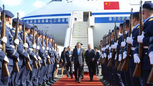 리커창 中총리, 미중 무역전쟁 속 '광폭행보'…독일서 협력 모색