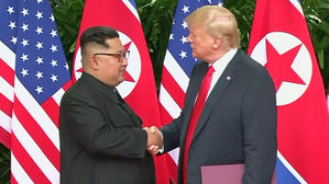 "트럼프, 김정은에게 '로켓맨' 별명 유래 알려줬다"