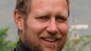 잠수하는 의사 리처드 해리스 태국 동굴소년 구조 큰 역할