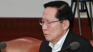 [영상] 미니스커트와 행동거지…'비뚤어진' 송영무의 여성관