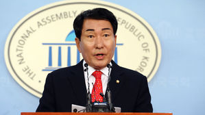 한국당 비대위원장 후보, 김병준&middot;김성원&middot;박찬종&middot;이용구&middot;전희경