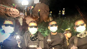 동굴구조 외국 도움받은 태국, 네이비실 훈련에 '동굴잠수' 추가