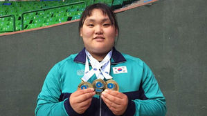 '제 2의 장미란' 이선미, 세계청소년대회 우승