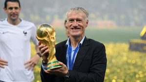 데샹 감독, 선수로 감독으로 두 차례 우승…'명장 등극'