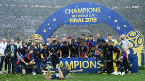 [슬라이드 포토] 2018 러시아 월드컵 우승국 프랑스!…경기 후 수상식